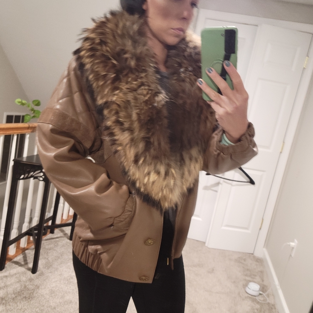 🚫SOLD🚫 VINTAGE MARVIN RICHARDS leather fur jacket!